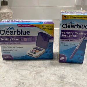 Clearblue fertility monitor & 30 fertility sticks